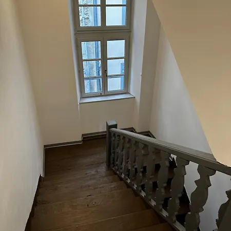 Apartamento 2 Pieces Parking, Plein Centre Au Calme Climatise Foix